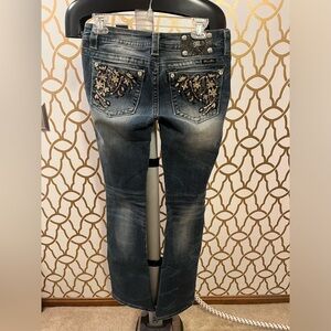 Miss me boot size 28 inseam 34 brown and gold flowers on pockets